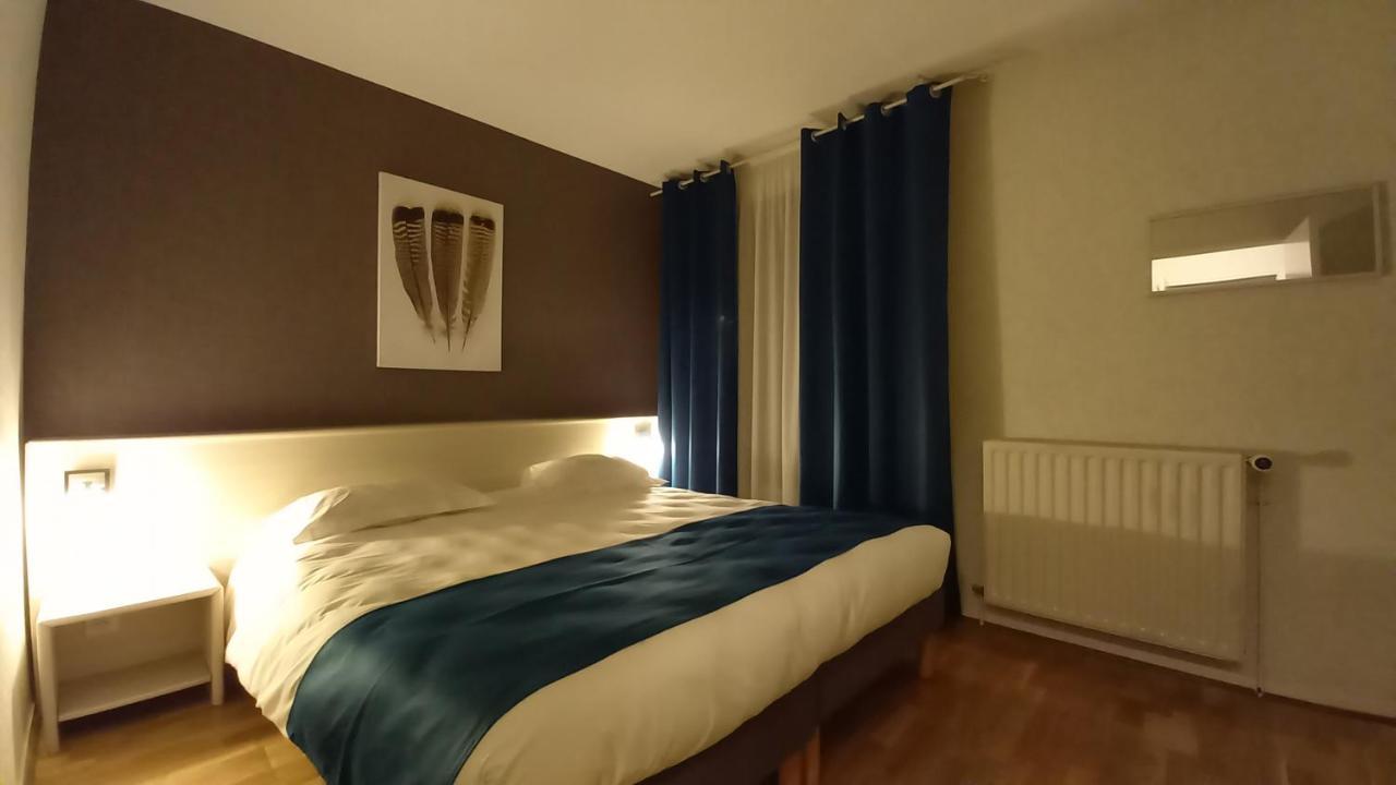 Etesia Hotell Feurs Eksteriør bilde
