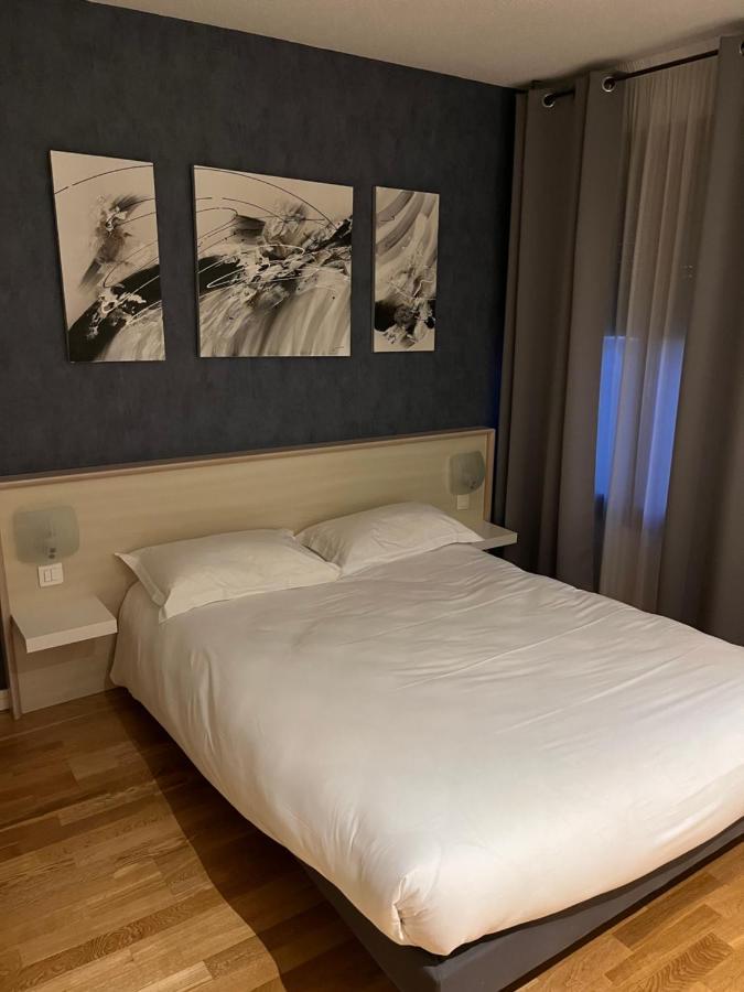 Etesia Hotell Feurs Eksteriør bilde